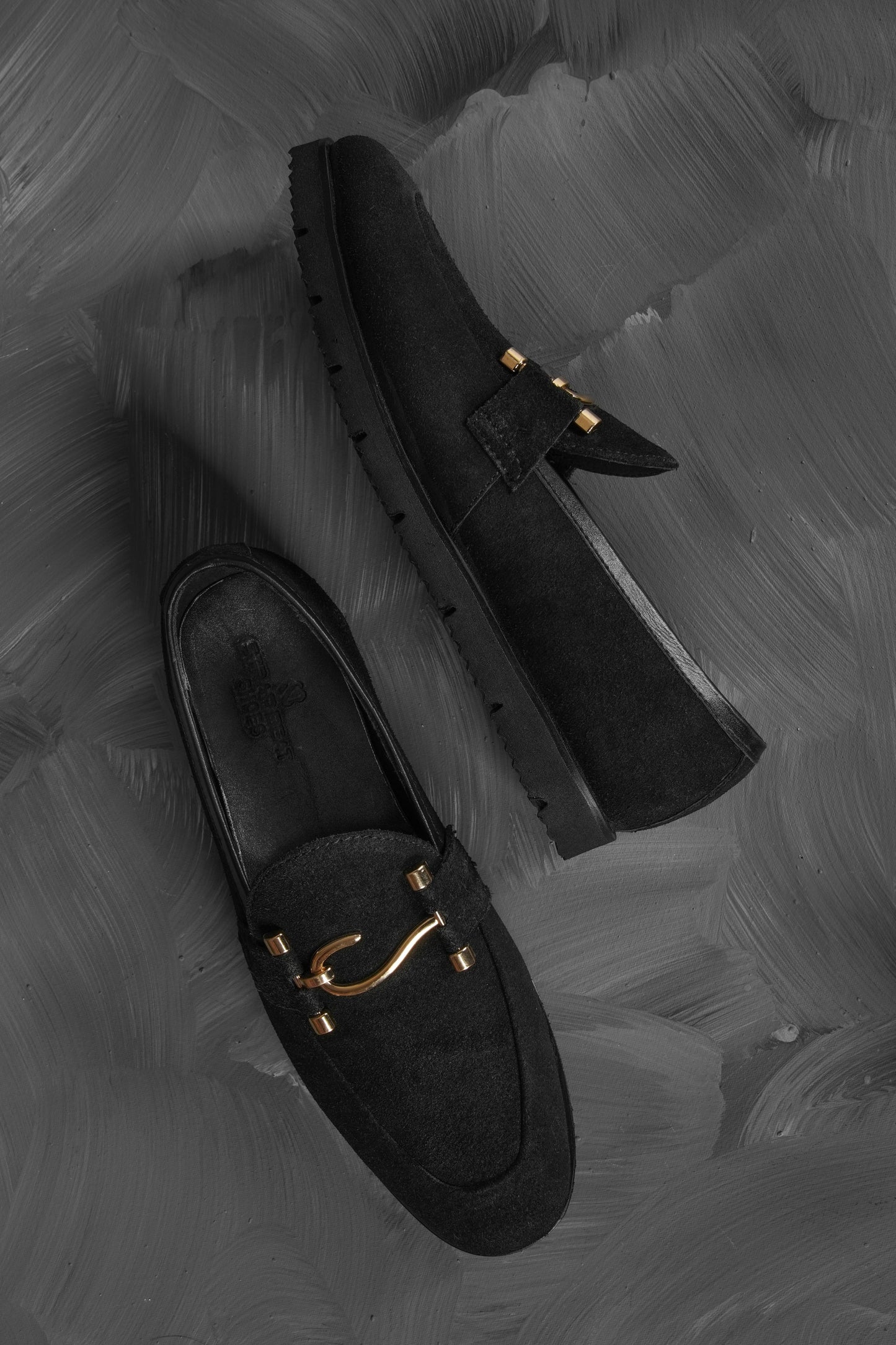 SB-41. S-SUEDE EXECUTIVE